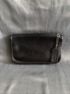 Coach Black Leather Zip Wallet with Hang Tag